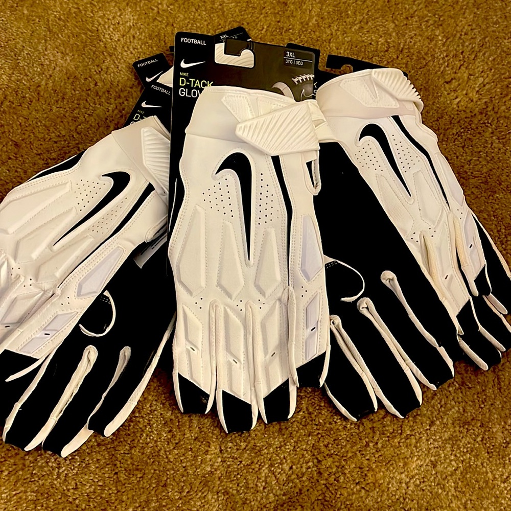 Nike D-tack GLOVES